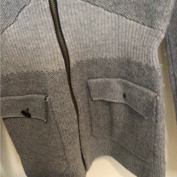 Women merino wool jacket with hood,Nice collective brand,size 3,gray color. - Picture 3 of 3